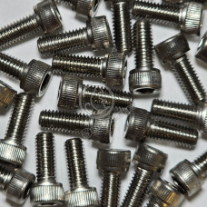 10-32 x 1/2" SOCKET CAP STAINLESS STEEL SCREWS